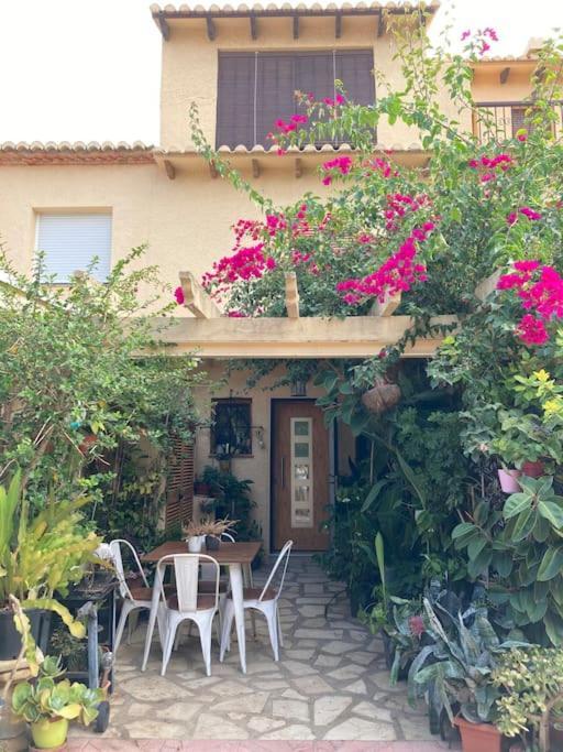 Adosado En Denia Con Gran Jardin Villa Exteriör bild